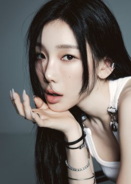 TAEYEON ฉลองครบรอบเดบิวต์เดี่ยว 10 ปี มอบของขวัญแด่แฟนคลับด้วยอัลบั้มรวมเพลงชุดแรก 'Panorama : The Best of TAEYEON' ผลงานที่เปรียบดั่งบันทึกเส้นทางดนตรีในรูปแบบพาโนรามา 